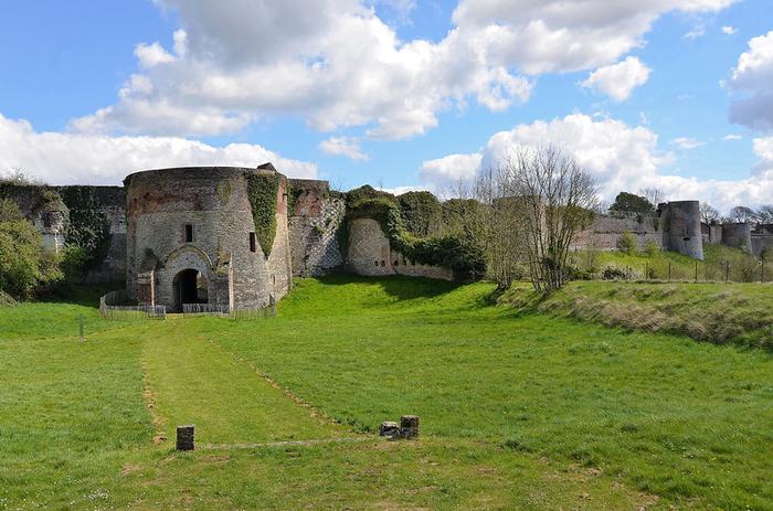 Montreuil-sur-mer/immobilier/CENTURY21 Les 3 Vallées/montreuil sur mer pas de calais citadelle remparts